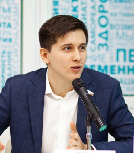 Покажи фото гулина максима алексеевича